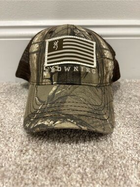 Browning Mesh Back Hat - Camo w/ Flag